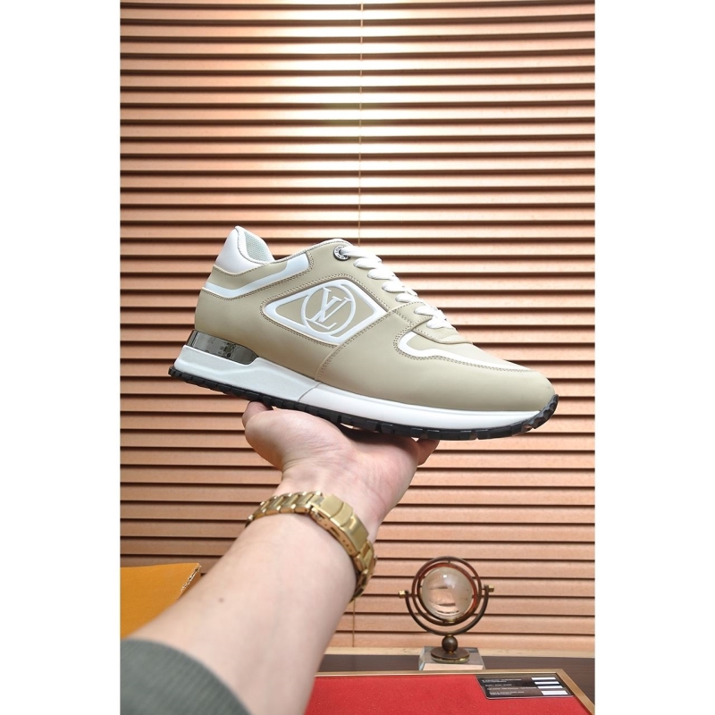 l**is V*t*n sneakers